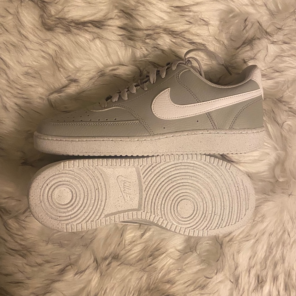 NIKE Air Force Leather Sneakers Men’s Size 9